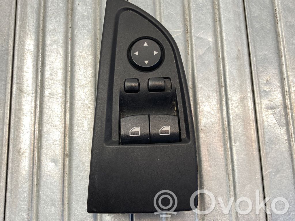 Electric window control switch   9226269,210114