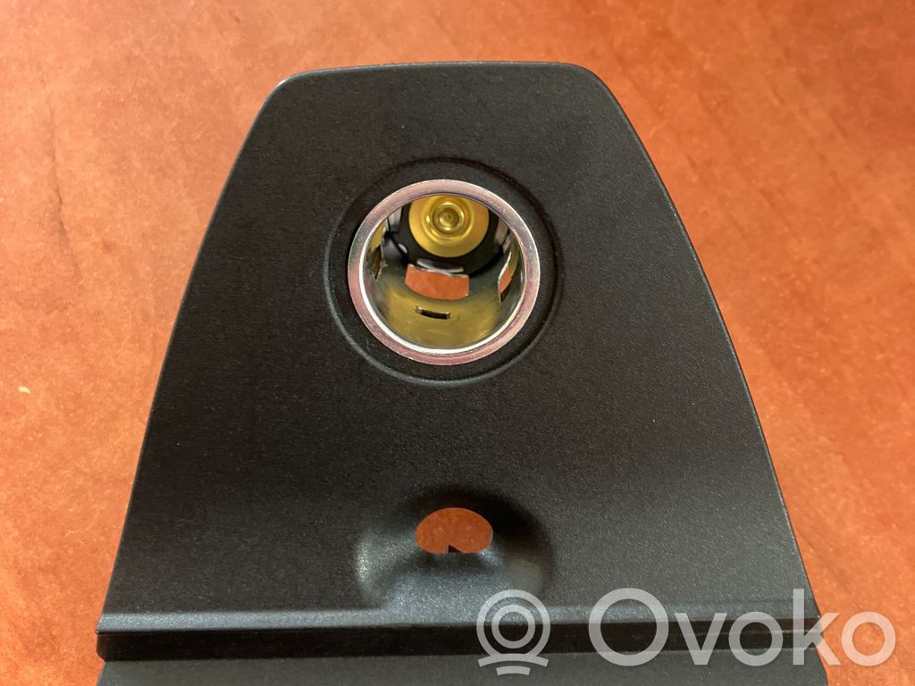 Cigarette lighter   9282961,100319,78208,203040