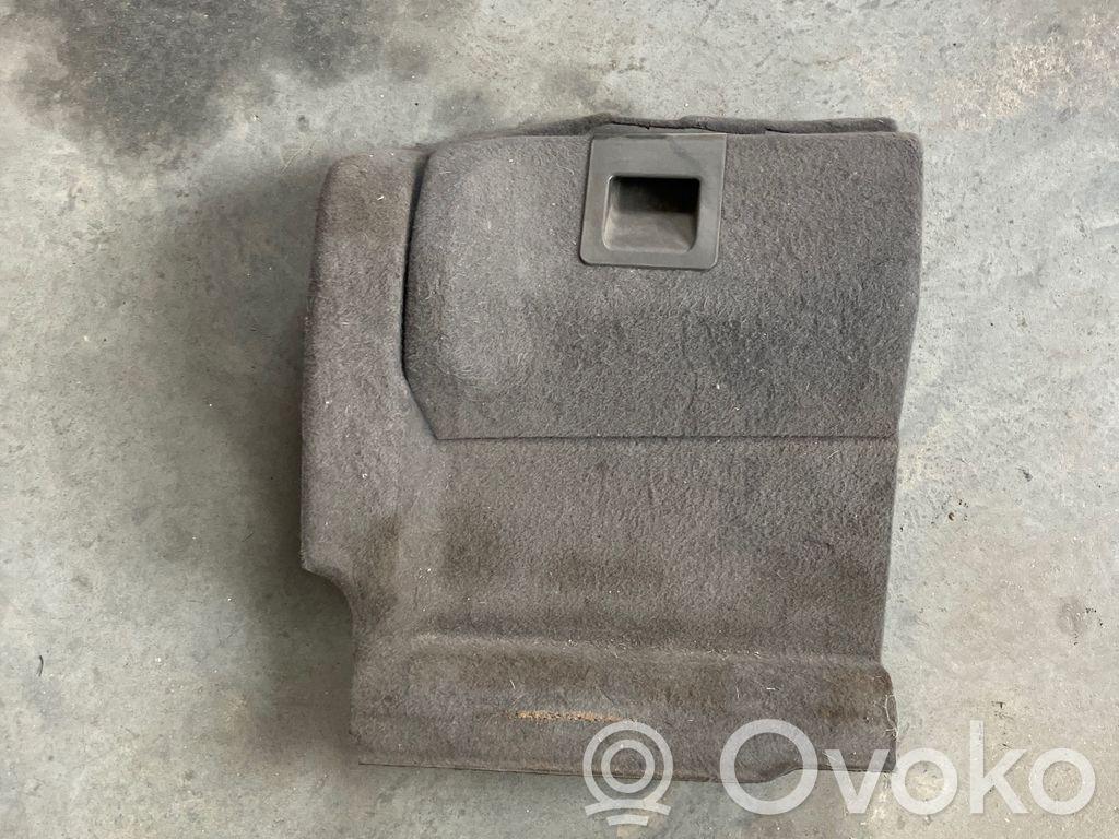 BMW 7 E38 Šoninis apdailos skydas 