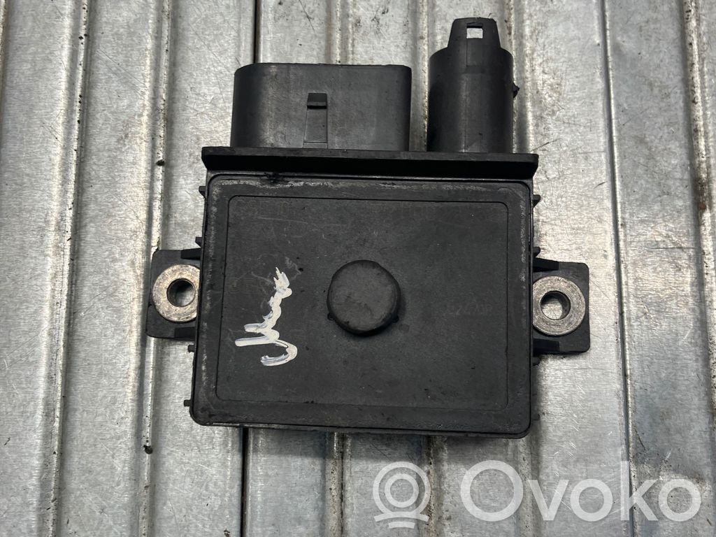 BMW 3 E90 E91 Glow plug pre-heat relay 