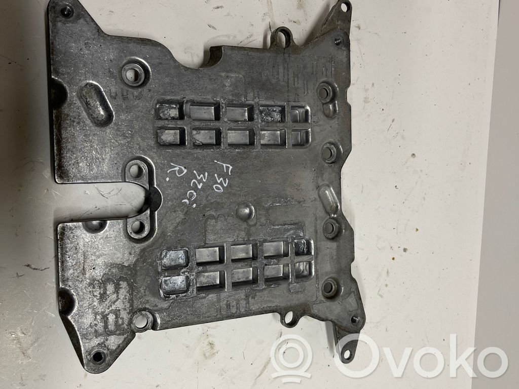 BMW 3 F30 F35 F31 Alte piese compartiment motor 