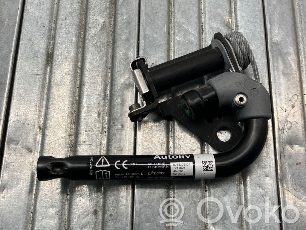 BMW 5 F10 F11 Cinturón delantero 