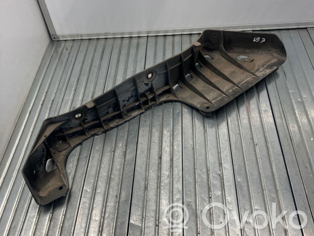 Rear bumper mounting bracket   7063431