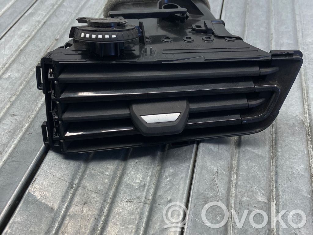 BMW X5 G05 Copertura griglia di ventilazione laterale cruscotto 