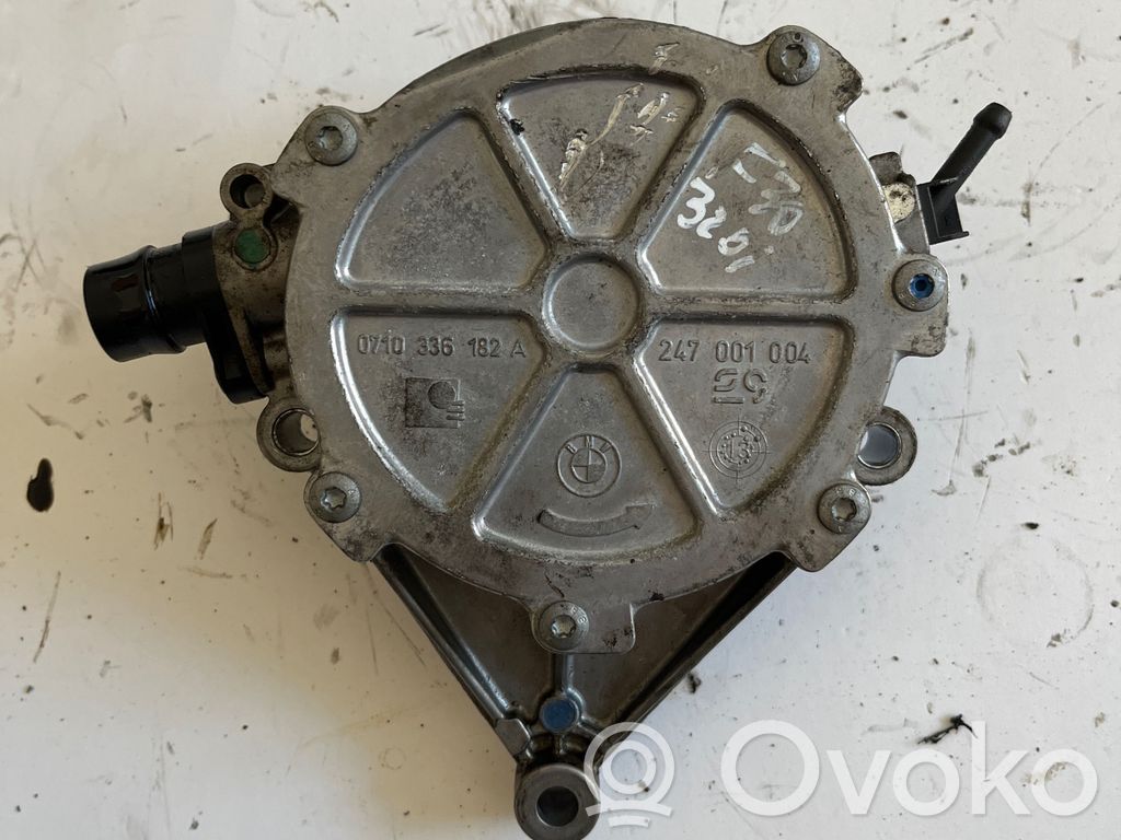 BMW 3 F30 F35 F31 Vacuum pump 