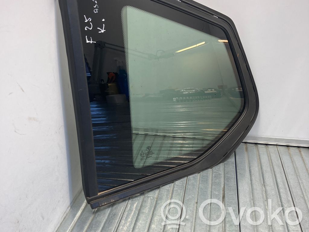 BMW X3 F25 Szyba karoseryjna tylna 