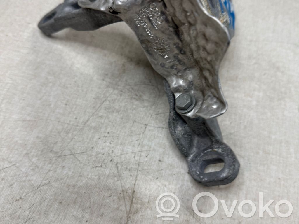 Engine mount bracket   4N0399114F