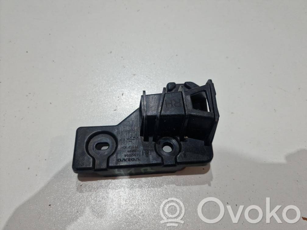 Volvo XC90 Front bumper mounting bracket 