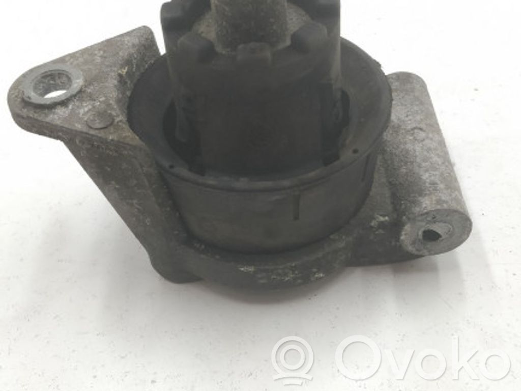 Opel Astra G Engine mount bracket 