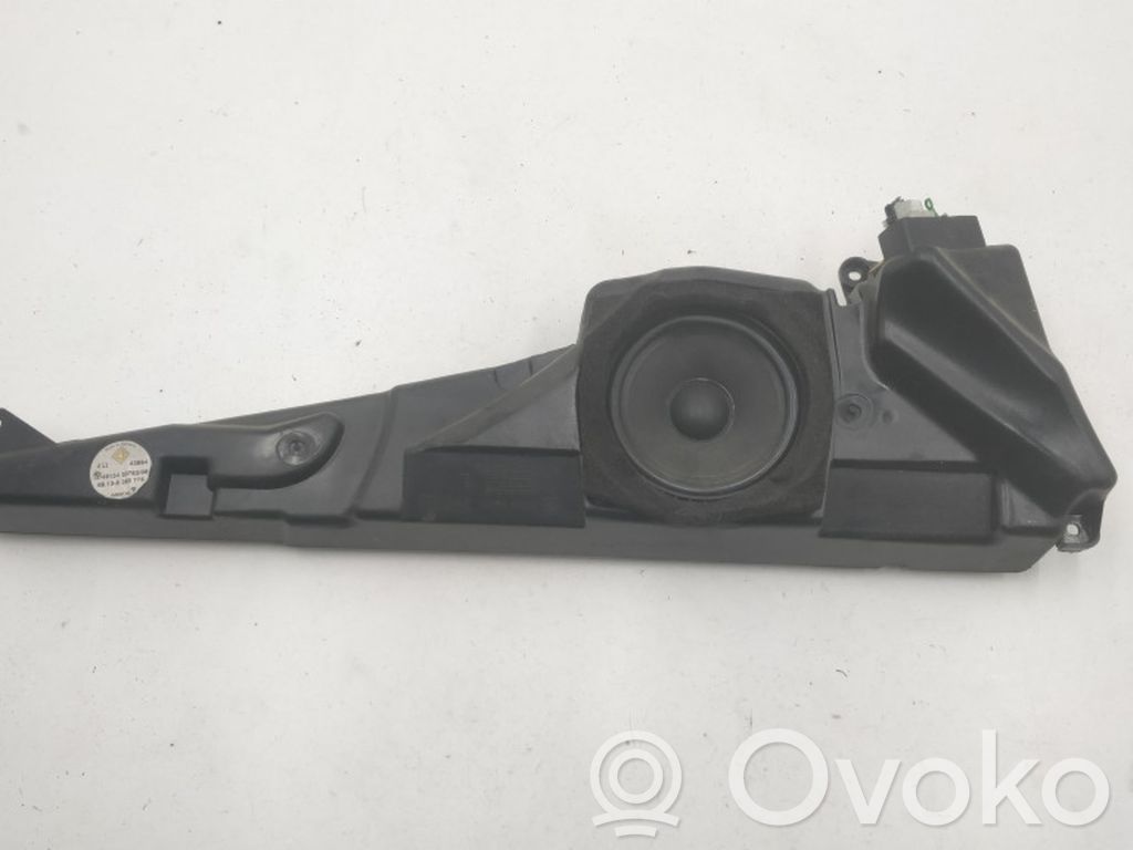 BMW 5 E39 Front door speaker 