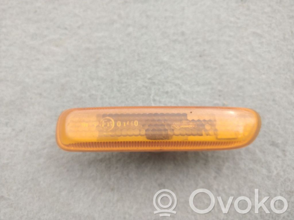BMW 3 E46 Front fender indicator light 