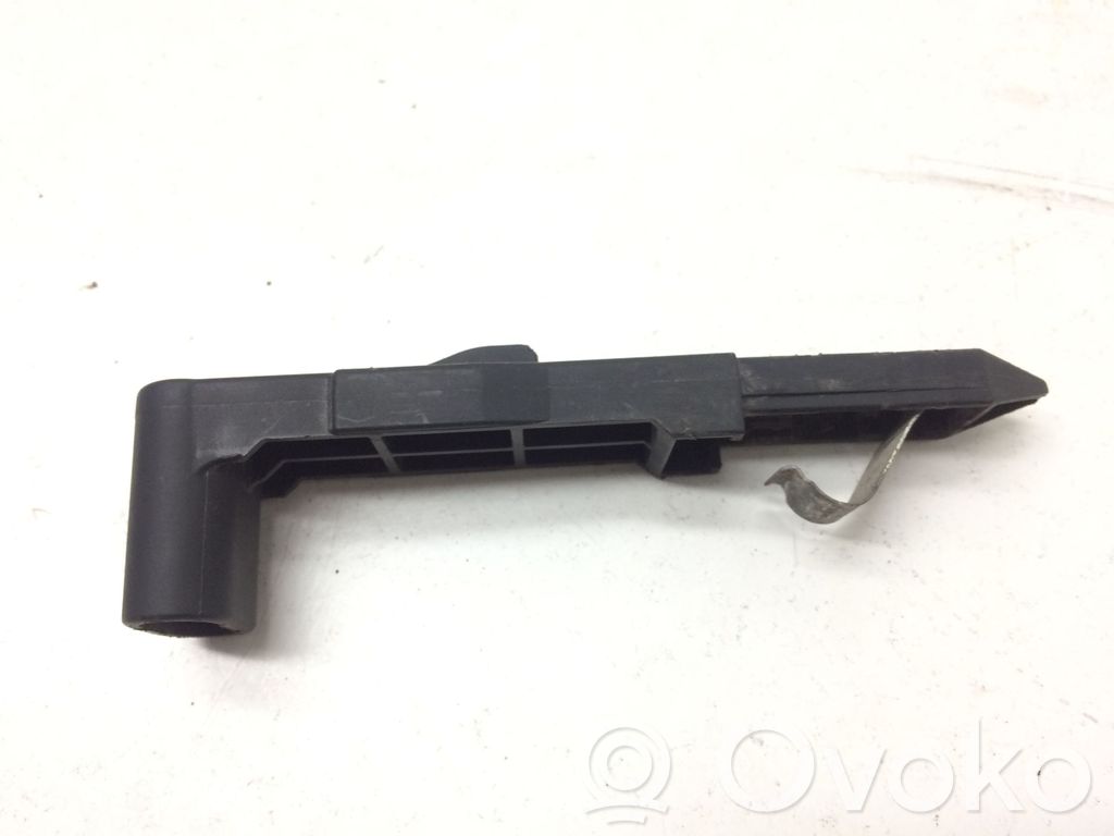 Volvo XC60 Headlight/headlamp mounting bracket 