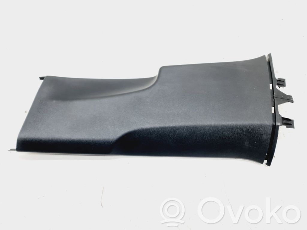 Volkswagen PASSAT B6 Osłona dolna słupka / B 