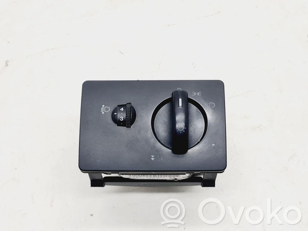 Ford Fusion Light switch 