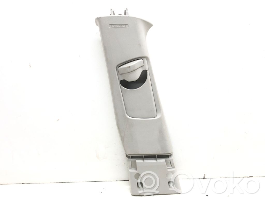 Subaru Outback Pilar (B) (superior) 