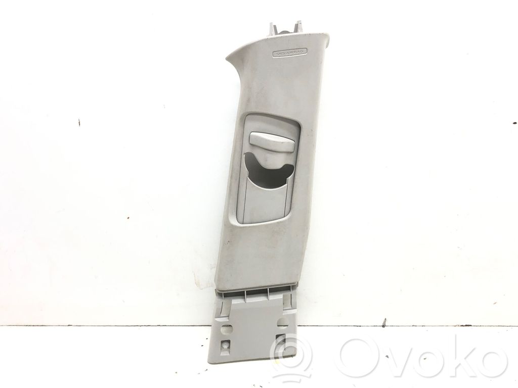 Subaru Outback Pilar (B) (superior) 