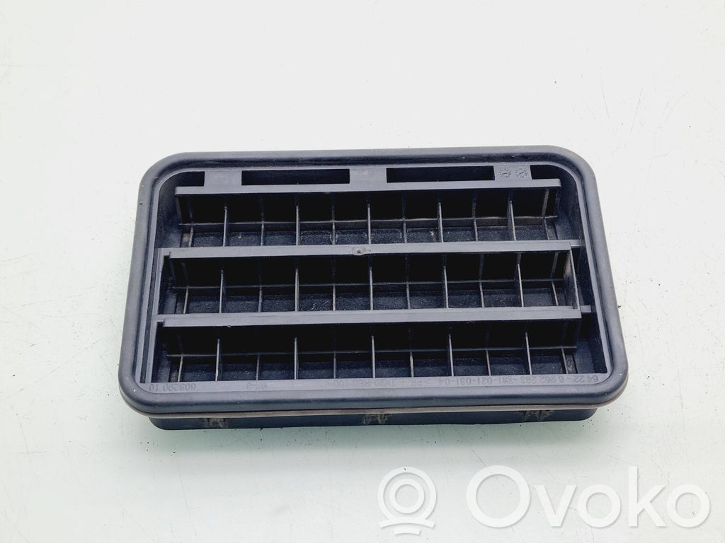BMW 5 F10 F11 Quarter panel pressure vent 