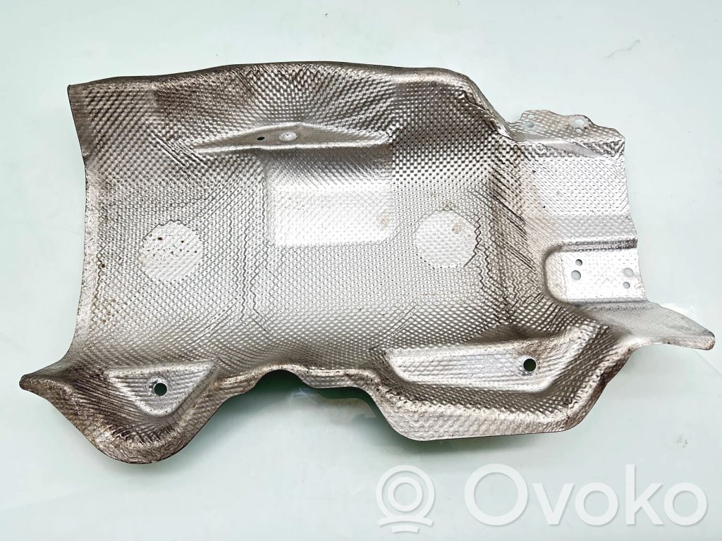 Peugeot Traveller Protección térmica del escape 