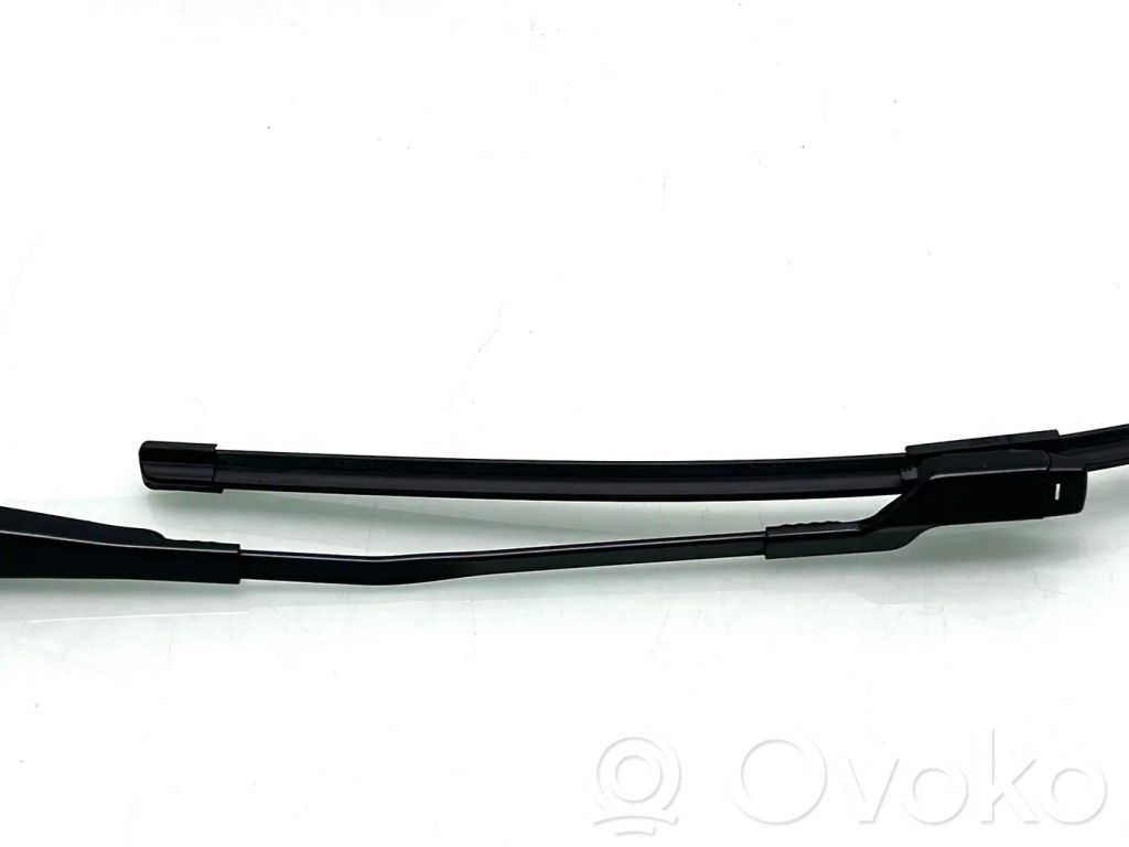 Opel Astra K Front wiper blade arm 