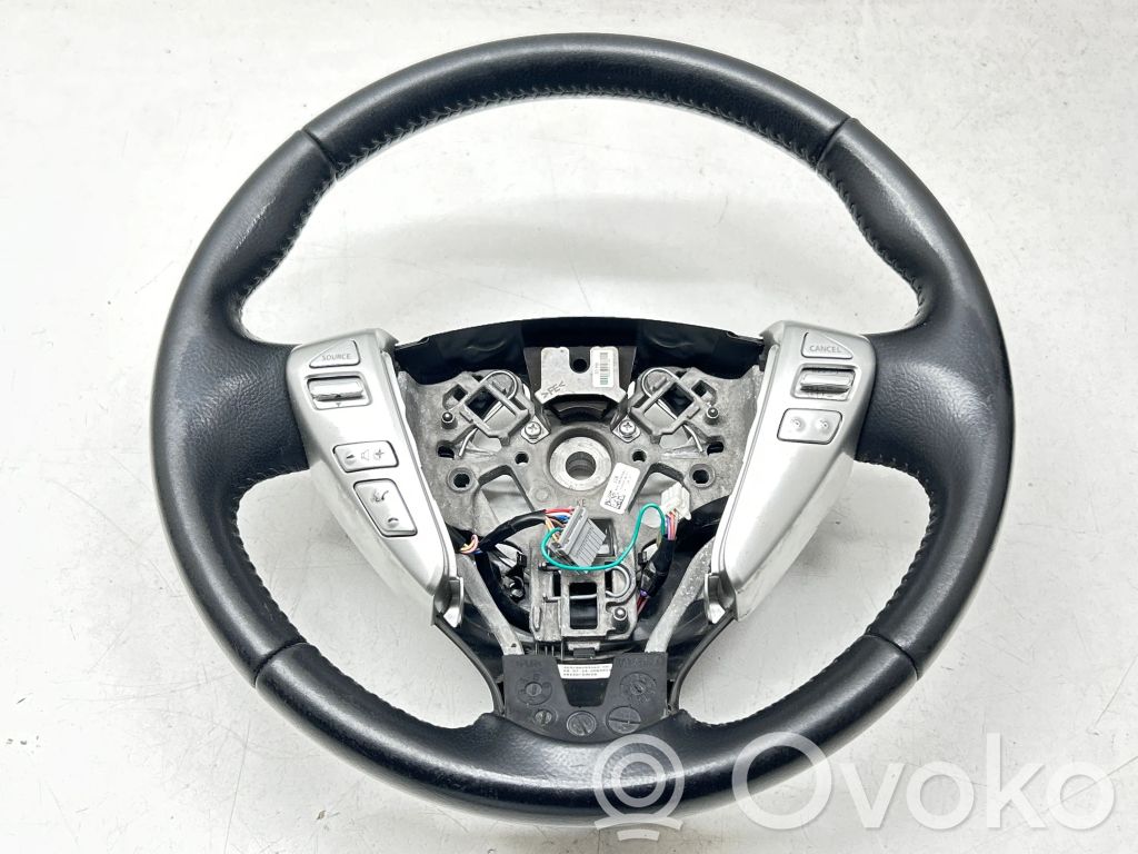 Nissan Note (E12) Stūre 