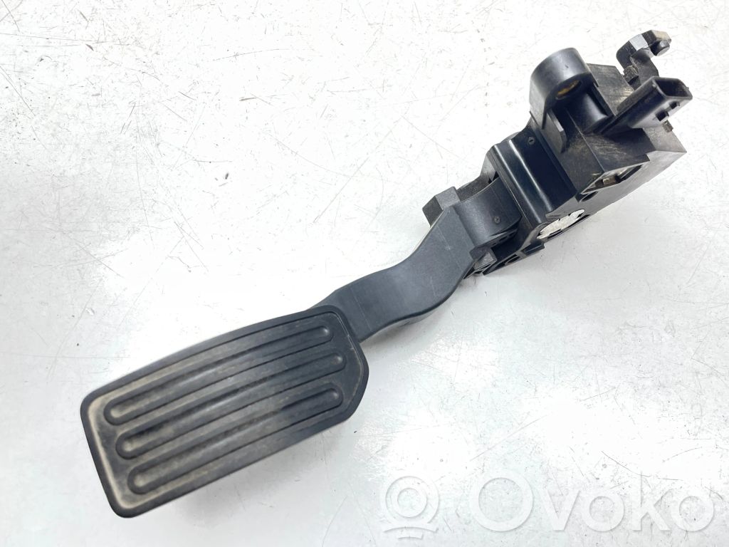 Nissan Note (E12) Akceleratoriaus pedalas 