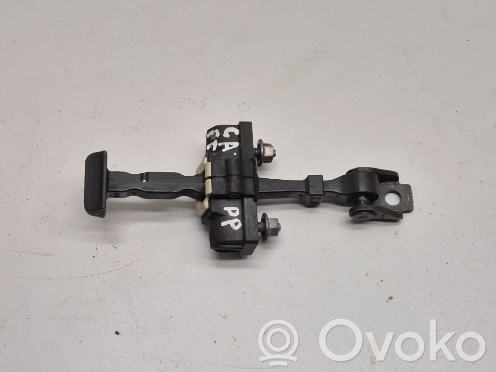 Renault Captur Etuoven pidätin 