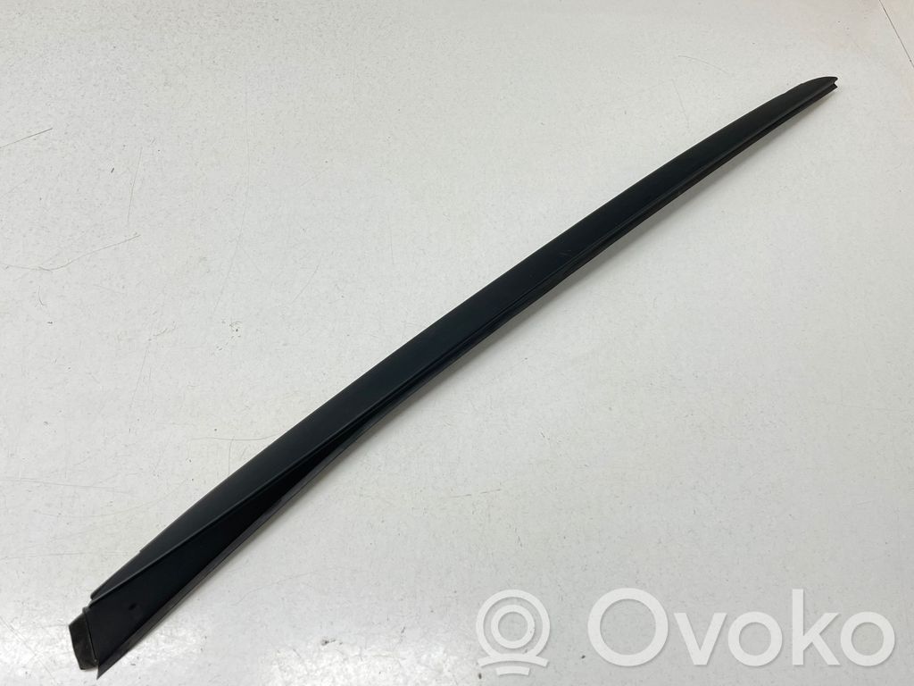 KIA Optima Windshield trim 