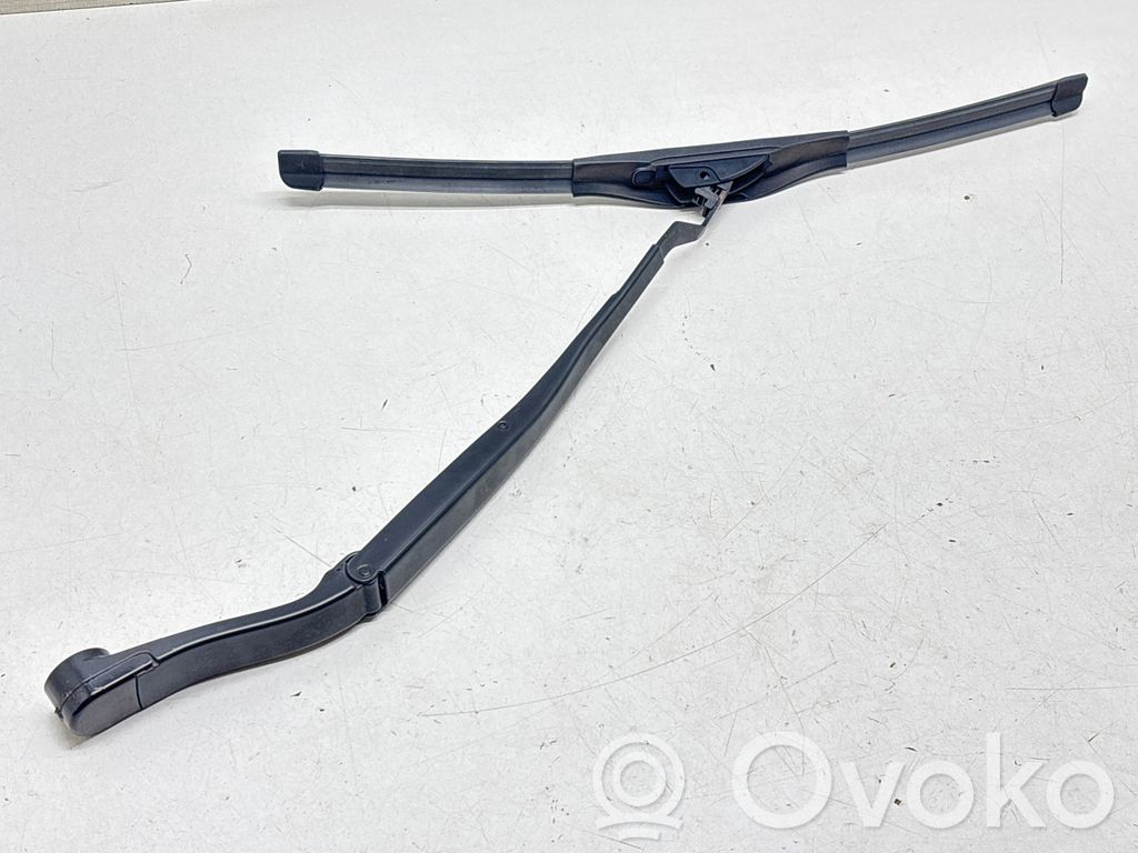 Dodge Durango III Windshield/front glass wiper blade 