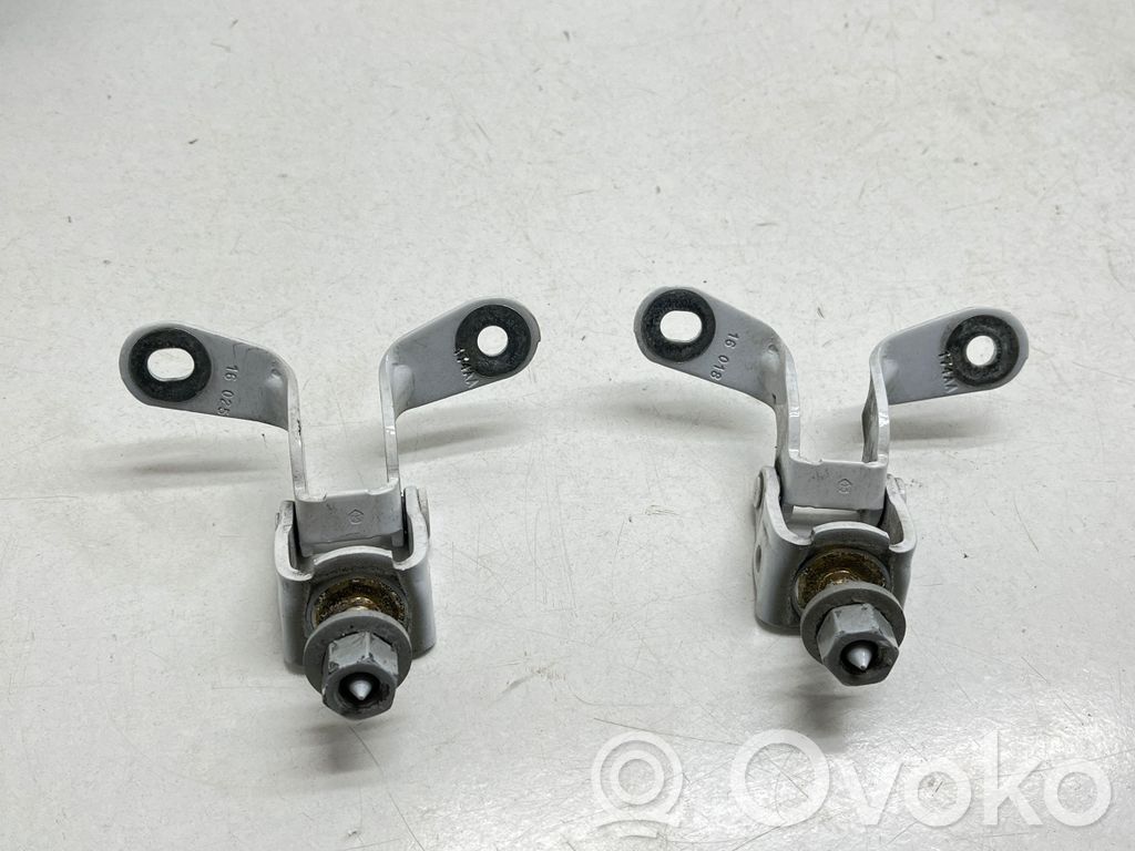 Dodge Durango III Loading door hinge set 