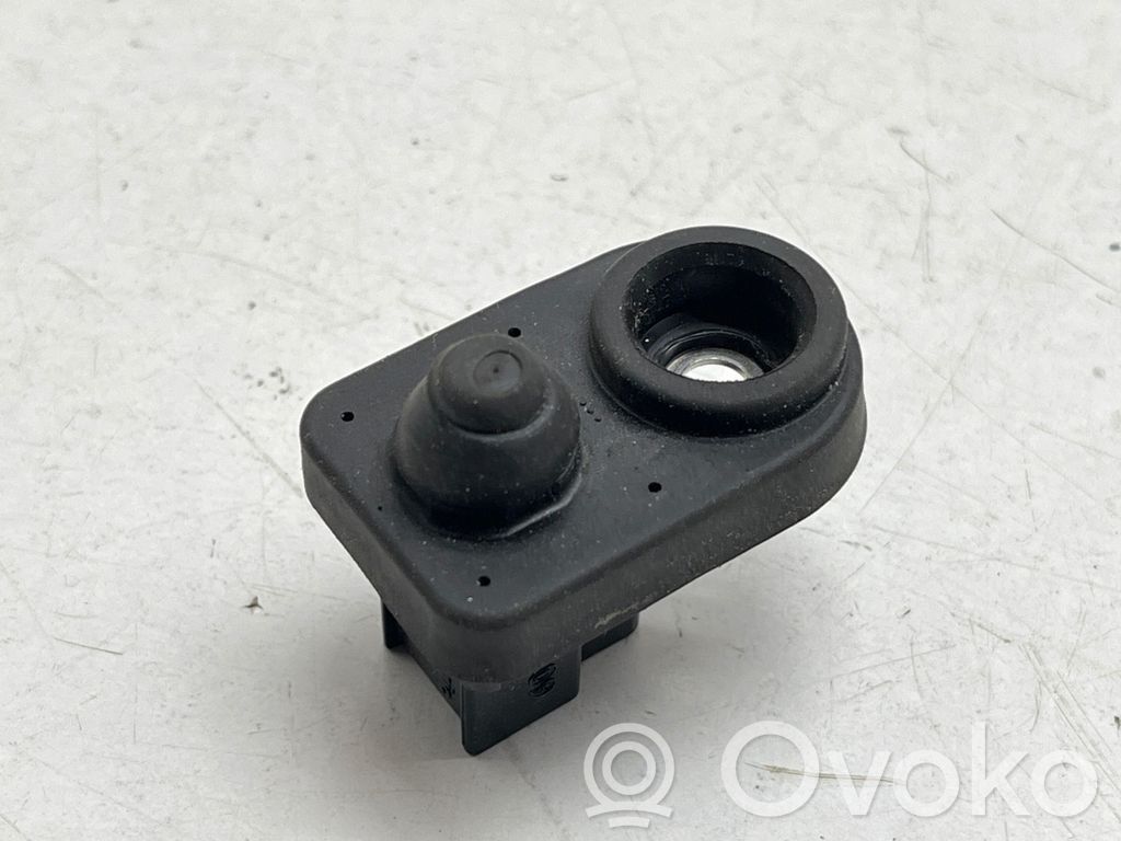 Nissan Navara D23 Front door sensor 