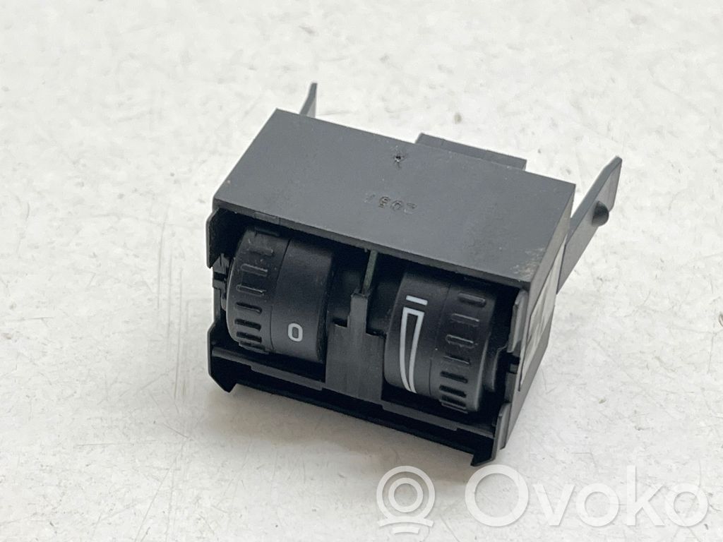 Volkswagen Caddy Headlight level height control switch 