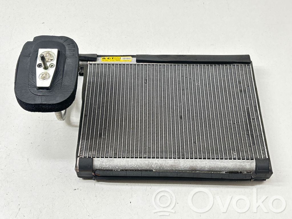 Chrysler Pacifica Oro kondicionieriaus radiatorius (salone) 