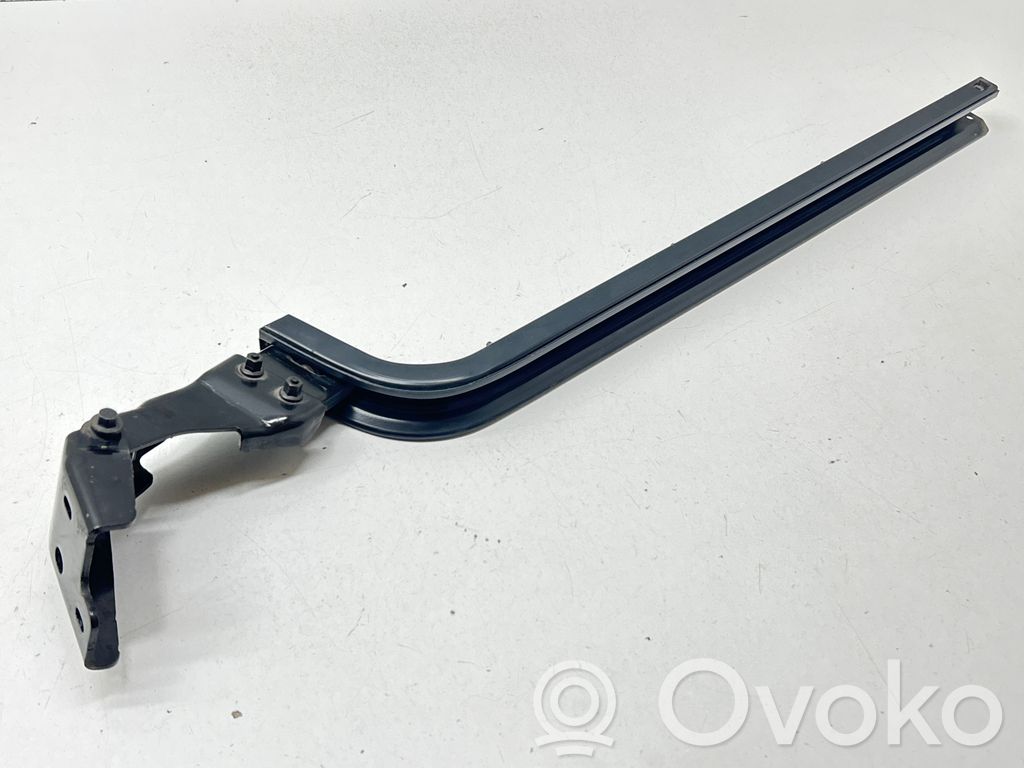 Chrysler Pacifica Sliding door bottom rail 