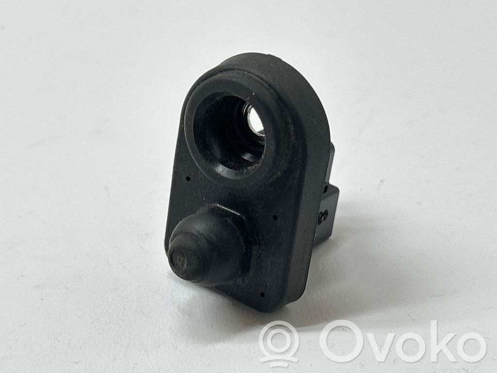 Nissan Pulsar Rear door sensor 