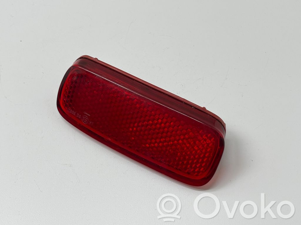 Peugeot Traveller Reflector spate 