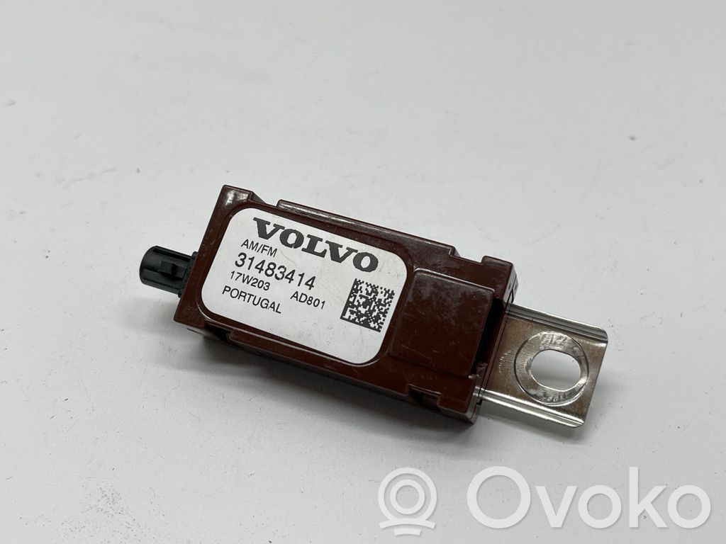 Volvo XC60 Antenos stiprintuvas 