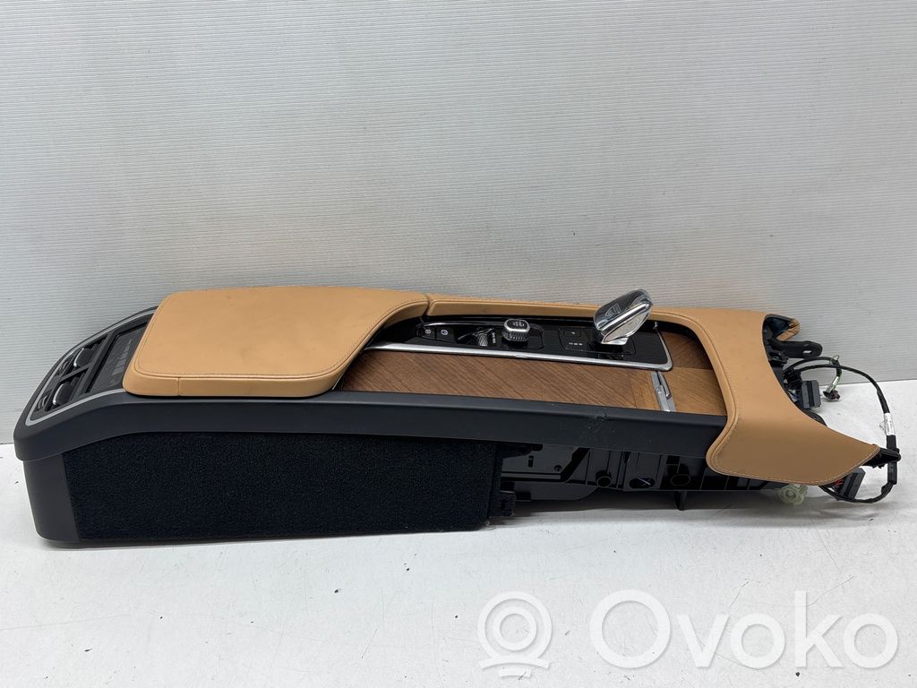 Volvo XC90 Center console 