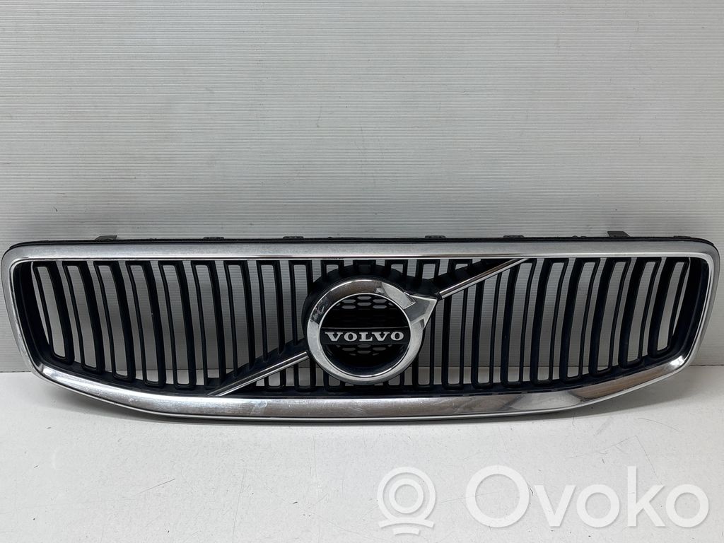 Maskownica / Grill / Atrapa górna chłodnicy   32132214,32132215,37132225,32132224
