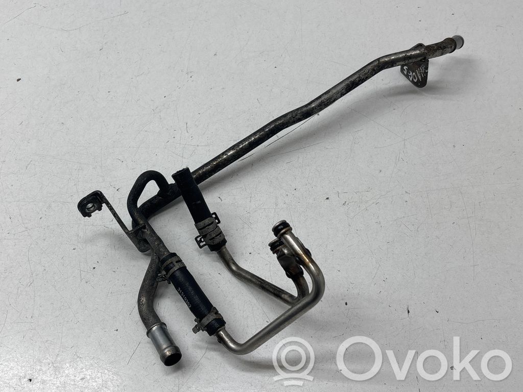 Volvo S90, V90 Engine coolant pipe/hose 