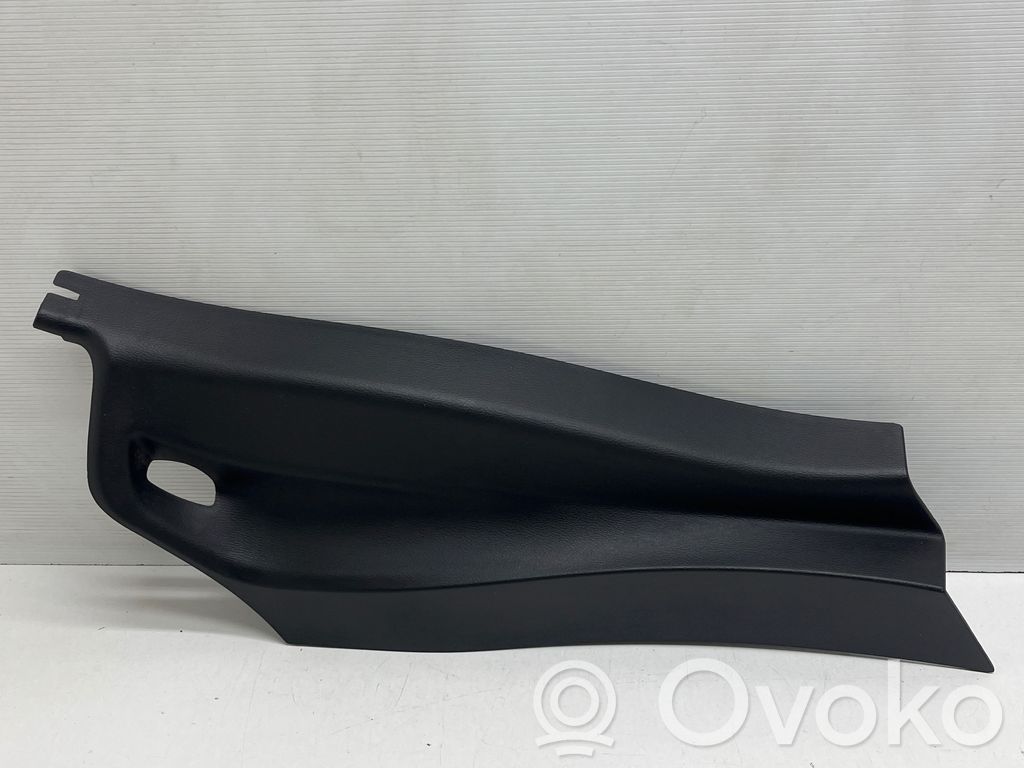 Osłona środkowa słupka / C   7326836,104708A2,104708B2
