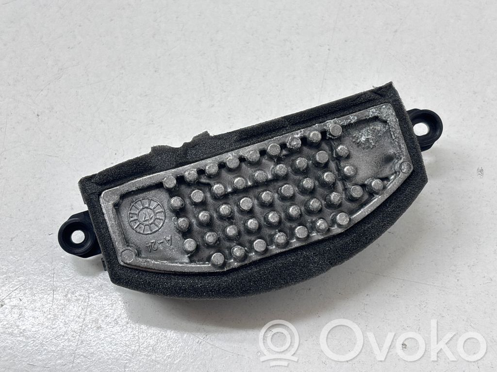 Rezystor / Opornik dmuchawy nawiewu   64117952061,9377854,H01S02,MB4998000201