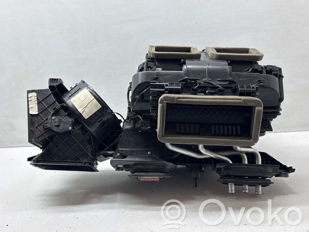 BMW X5 F15 Salono oro mazgo komplektas 