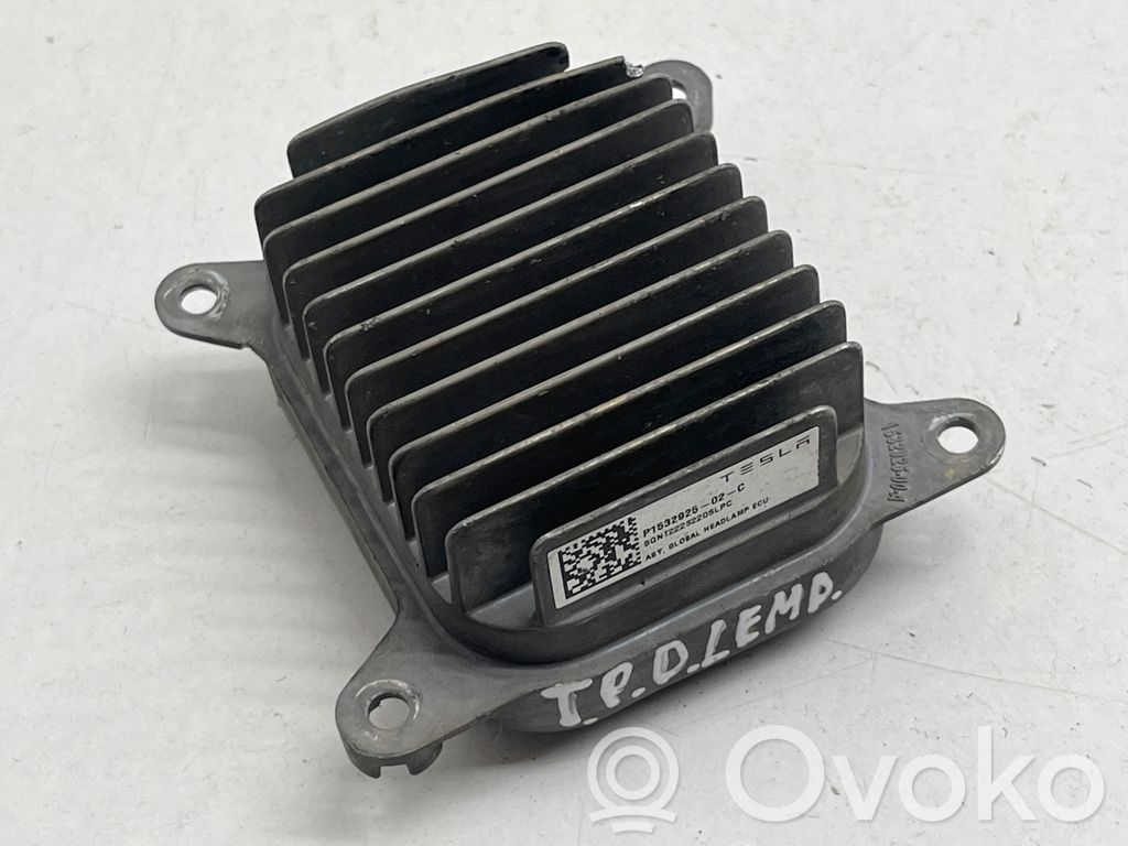 Tesla Model 3 LED ballast control module 
