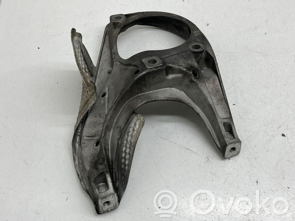 Engine mounting bracket   95B399331B,89143011