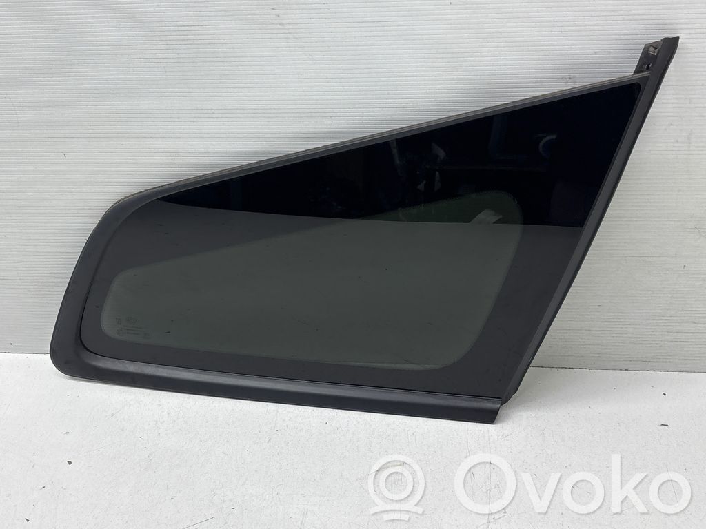 KIA Optima Vidrio lateral trasero 