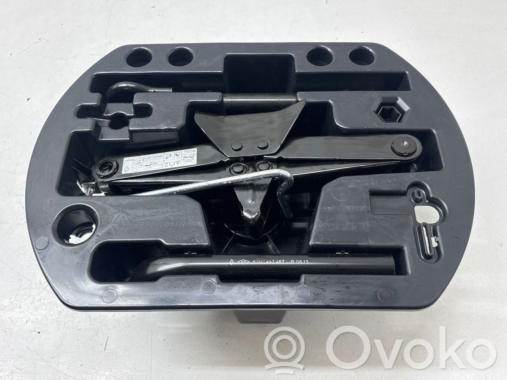 Renault Captur Tool set 