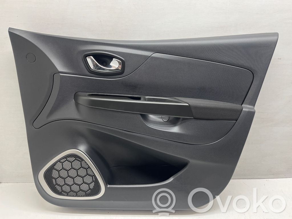 Renault Captur Etuoven verhoilu 