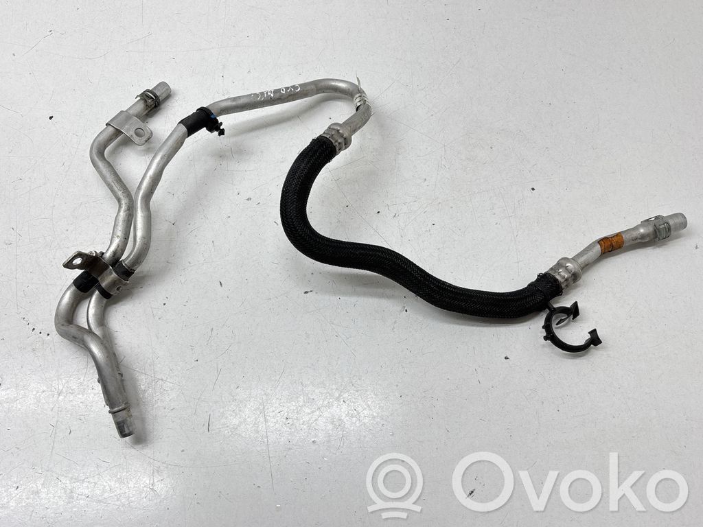 Ford Explorer VI Engine coolant pipe/hose 