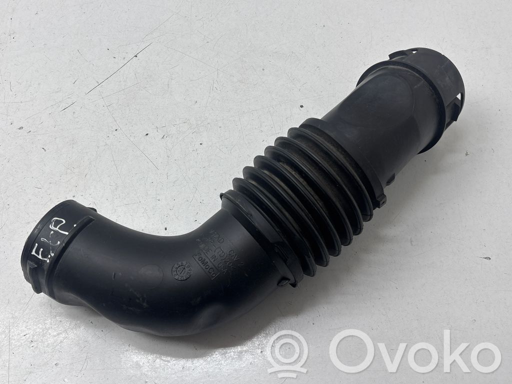 Wąż / Rura intercoolera   M1M39C675BA