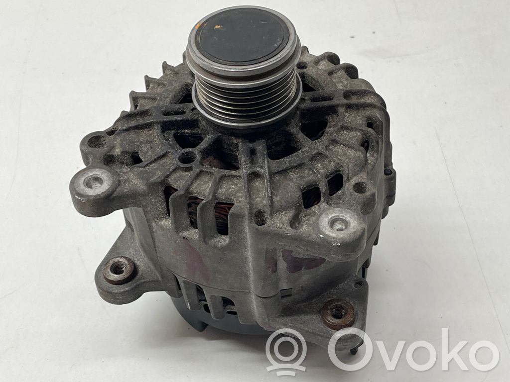 Volkswagen Touran III Alternador 